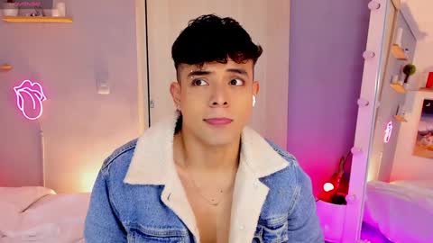 Snapshot of adam_sword4 chatting on 01/08/25, 06:20 Alan and Jordan online show from 01/08/25, 06:20