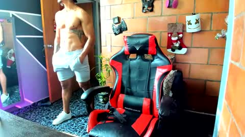 Adam Valencia online show from 12/23/24, 03:12