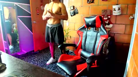 Adam Valencia online show from 12/24/24, 05:34