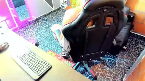 Adam Valencia online show from 01/17/25, 03:53