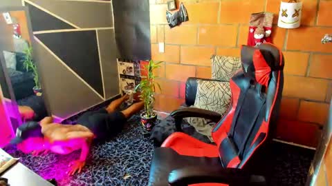 Adam Valencia online show from 01/18/25, 03:16