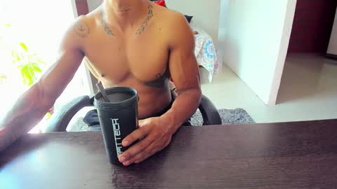 Adam Valencia online show from 09/23/25, 06:11