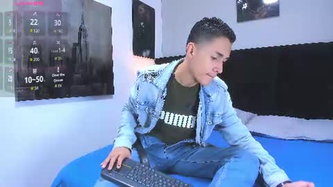 adam_walker_1 online show from 07/06/26, 03:03
