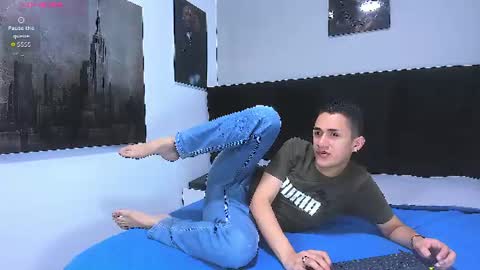 adam_walker_1 online show from 07/18/26, 04:11