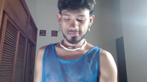 instagram  adam x256 online show from 02/01/25, 12:40