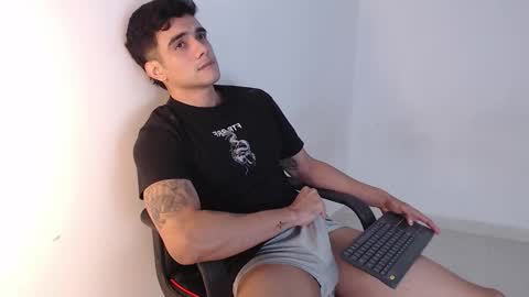 Hello guys excuse my absence I will be absent for several days for health reasons I hope you understand thank you very much. online show from 10/06/25, 06:11