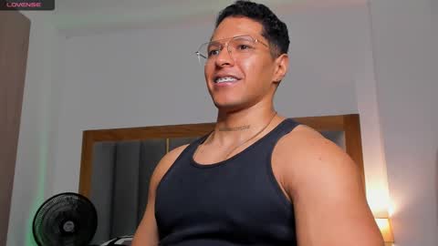 adambrocs1 online show from 02/26/25, 06:04