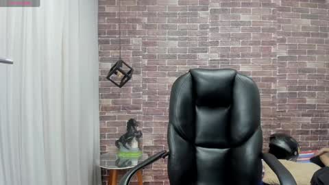 Snapshot of adamcoox chatting on 12/10/24, 05:07 Adam online show from 12/10/24, 05:07