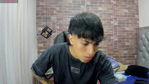 Snapshot of adamcoox chatting on 12/28/24, 04:19 Adam online show from 12/28/24, 04:19