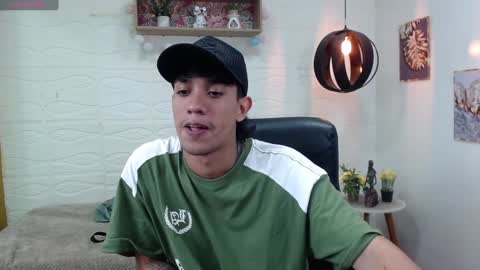 Snapshot of adamcoox chatting on 01/09/25, 05:02 Adam online show from 01/09/25, 05:02