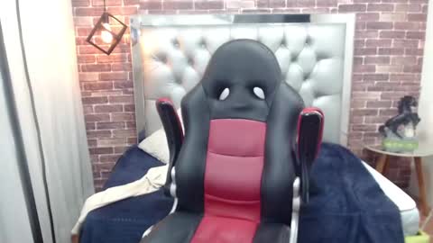 Snapshot of adamcoox chatting on 03/01/25, 10:13 Adam online show from 03/01/25, 10:13