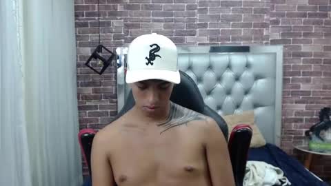 Snapshot of adamcoox chatting on 03/04/25, 10:02 Adam online show from 03/04/25, 10:02