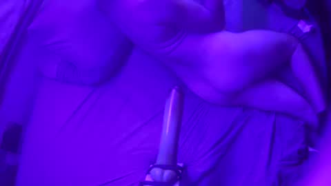 Snapshot of adamineve chatting on 01/19/25, 11:00 adamineve online show from 01/19/25, 11:00