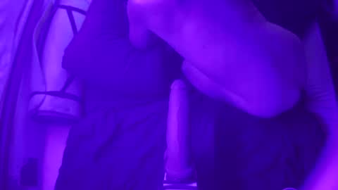 Snapshot of adamineve chatting on 01/25/25, 02:58 adamineve online show from 01/25/25, 02:58