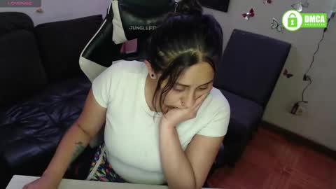 Snapshot of adams_mel chatting on 10/26/25, 11:20 adams_mel online show from 10/26/25, 11:20