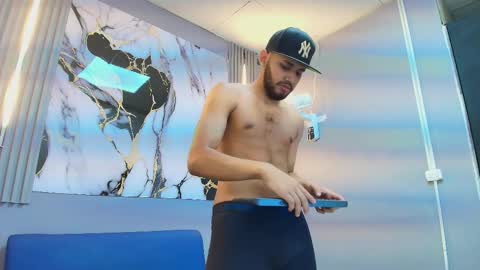 Adams online show from 09/26/25, 08:13