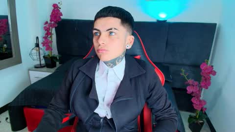 AdamsWalkerr  online show from 03/20/26, 01:05