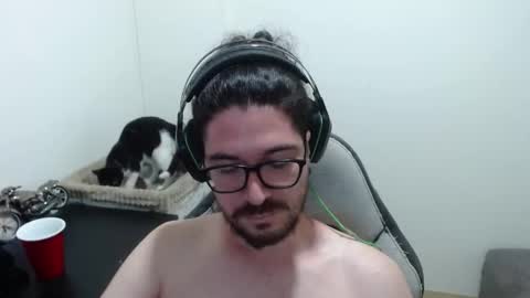 Snapshot of adamussutekh chatting on 11/27/25, 11:23 Adam online show from 11/27/25, 11:23