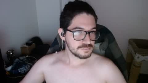 Snapshot of adamussutekh chatting on 07/05/26, 01:40 Adam online show from 07/05/26, 01:40
