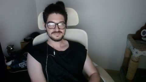 Snapshot of adamussutekh chatting on 07/08/26, 03:00 Adam online show from 07/08/26, 03:00