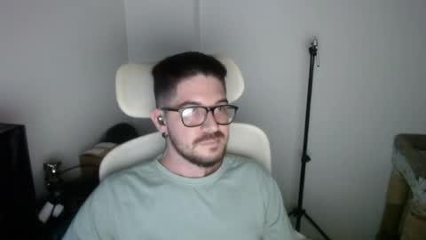 Snapshot of adamussutekh chatting on 07/15/26, 02:06 Adam online show from 07/15/26, 02:06