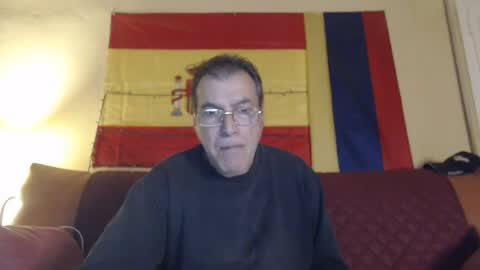 Snapshot of adan51 chatting on 02/14/25, 06:40 Adan online show from 02/14/25, 06:40