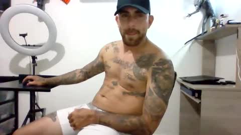 adan_carter online show from 10/16/25, 04:24