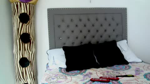 Snapshot of adan_eva960 chatting on 01/05/25, 02:30 eva online show from 01/05/25, 02:30