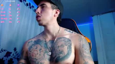 Snapshot of adan_hudson chatting on 12/22/25, 03:25 Anderson online show from 12/22/25, 03:25