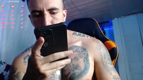 Snapshot of adan_hudson chatting on 01/15/26, 12:10 Anderson online show from 01/15/26, 12:10