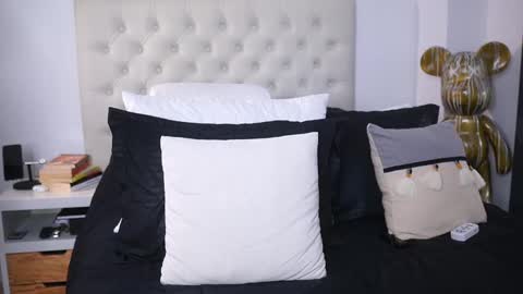 Snapshot of adan_johns chatting on 02/12/25, 05:15 Adan Johns online show from 02/12/25, 05:15