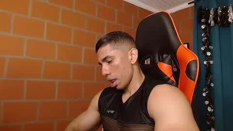 Adan Sin online show from 01/08/25, 03:50