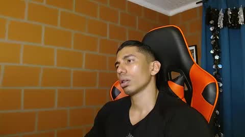 Adan Sin online show from 01/31/25, 06:57