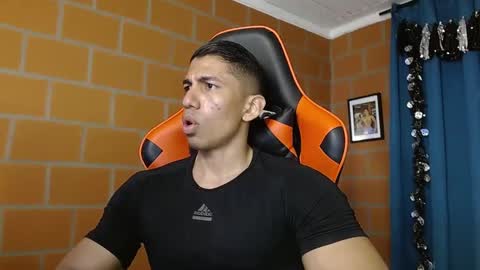 Adan Sin online show from 02/17/25, 03:31