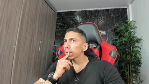 Snapshot of adan_sin1 chatting on 05/28/26, 04:15 Adan Sin online show from 05/28/26, 04:15