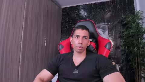 Snapshot of adan_sin1 chatting on 06/22/26, 04:15 Adan Sin online show from 06/22/26, 04:15