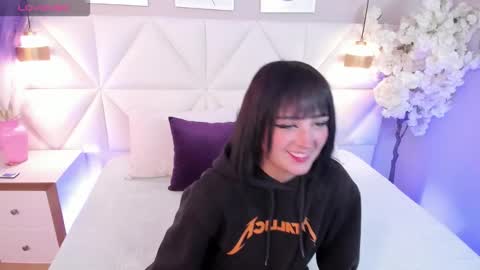 adara_carter_ online show from 12/15/25, 03:33