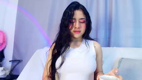  Adara Johnson  online show from 11/09/25, 11:41