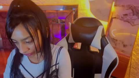 Snapshot of adarasuri_v chatting on 06/24/26, 03:16 Hi Stream 1000pm to 600am online show from 06/24/26, 03:16