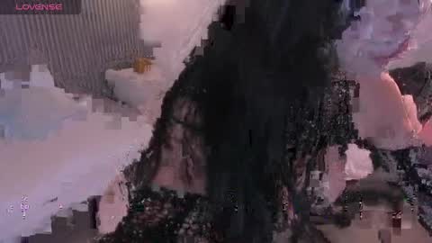 Snapshot of adarna13_ chatting on 04/18/26, 07:58 A D A R N A online show from 04/18/26, 07:58