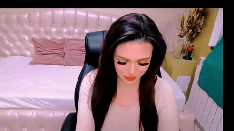 Snapshot of adarubyy chatting on 12/19/24, 04:56 adarubyy online show from 12/19/24, 04:56