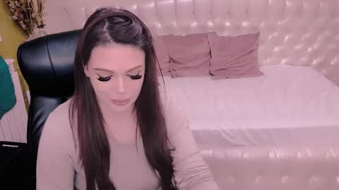 Snapshot of adarubyy chatting on 01/25/25, 05:18 adarubyy online show from 01/25/25, 05:18