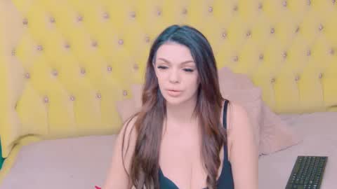 Snapshot of adarubyy chatting on 02/12/25, 03:18 adarubyy online show from 02/12/25, 03:18