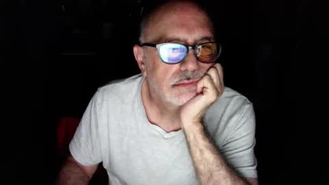 add_me_2 online show from 11/22/25, 11:53