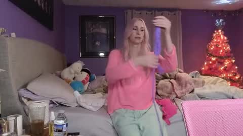 Snapshot of addibabeee chatting on 01/06/25, 11:31 Addibabeee online show from 01/06/25, 11:31