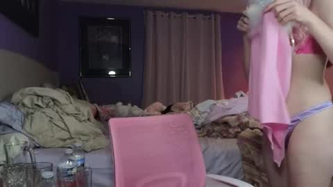 Snapshot of addibabeee chatting on 01/20/25, 02:01 Addibabeee online show from 01/20/25, 02:01