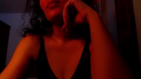 amy        online show from 10/21/25, 03:02