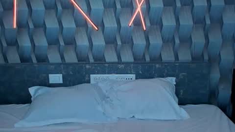 Snapshot of addicting_alice chatting on 10/11/25, 12:04 PMFORPVTBB online show from 10/11/25, 12:04