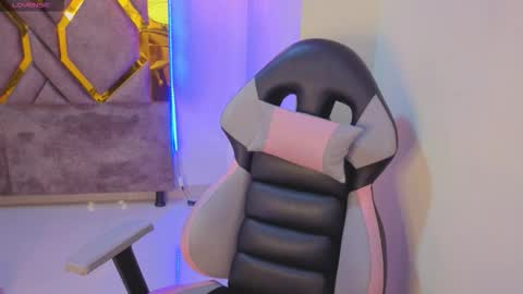 addy__02 online show from 11/15/25, 09:39