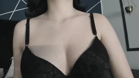 Ade  online show from 02/11/25, 07:48